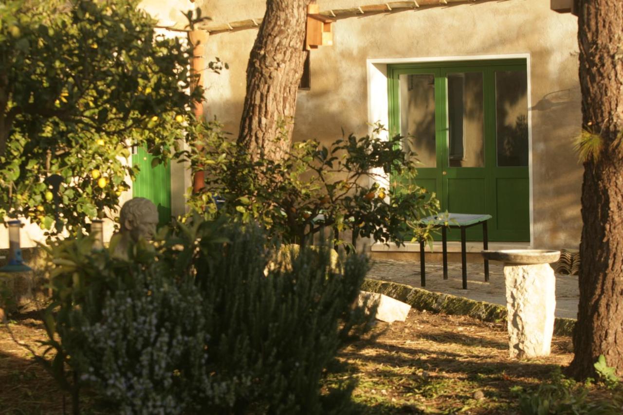 B&B Manca1Fiorino บูเซโต พาลิซโซโล ภายนอก รูปภาพ