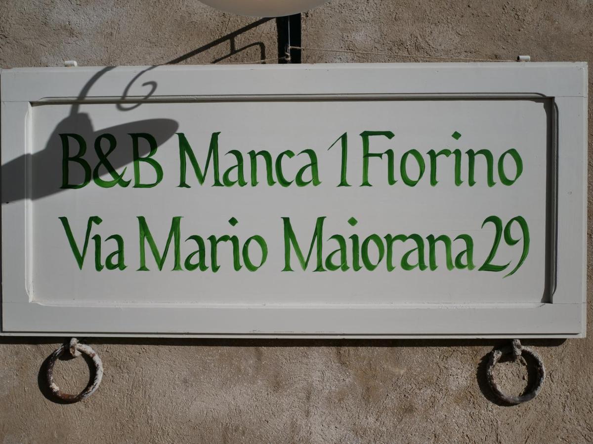 B&B Manca1Fiorino บูเซโต พาลิซโซโล ภายนอก รูปภาพ